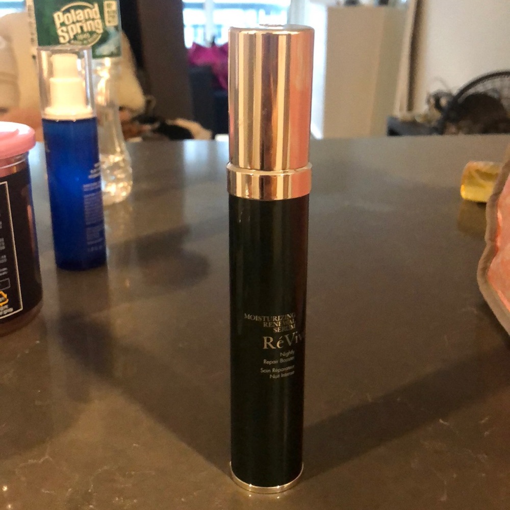 ReVive Skincare Moisturizing Renewal Serum